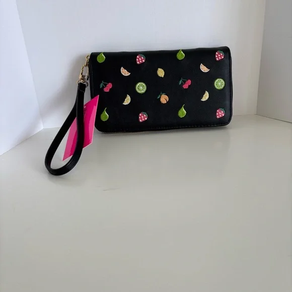 ☀️Betsey Johnson Black Wristlet with Colorful Fruit Embroidery - Picture 3 of 9
